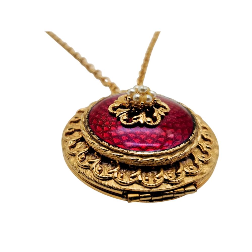 Red Enamel Locket Necklace Gold Tone Chain Tiny Faux Pearl Flower Guilloche Vtg - Picture 2 of 12